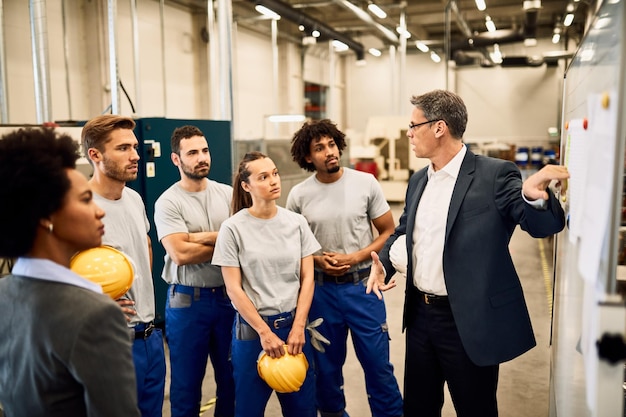 La performance durable de votre organisation, L'efficacité opérationnelle ne peut exister, que lorsque les conditions de travail optimales sont réunies. Si chaque acteur est formé, informé et en possession des outils nécessaires Ã  la réalisation de son travail, alors il est en capacité de fournir un travail de qualité. Pour ce faire, chaque processus sera analysé, mesuré et mis en perspective de la valeur créé pour le client. L'efficacité opérationnelle au service de votre sérénité